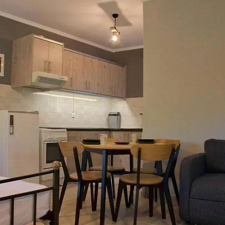 شقة Yianni's House بلاتامونيس